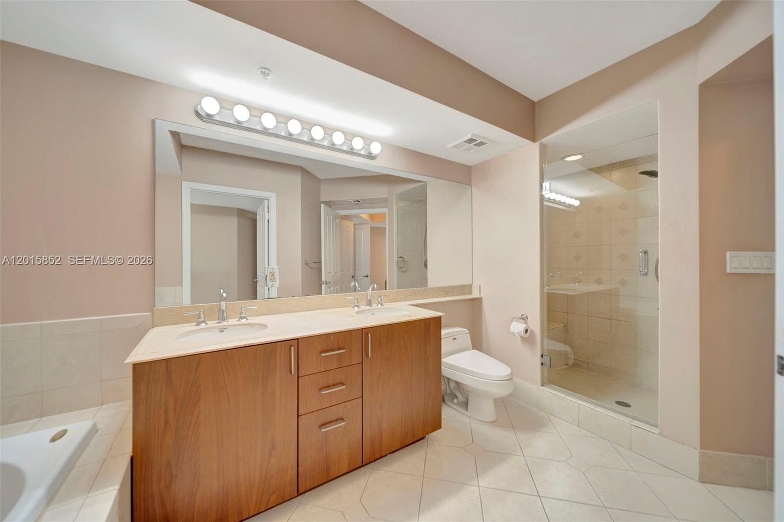 401 4th Ave 203 photo 21