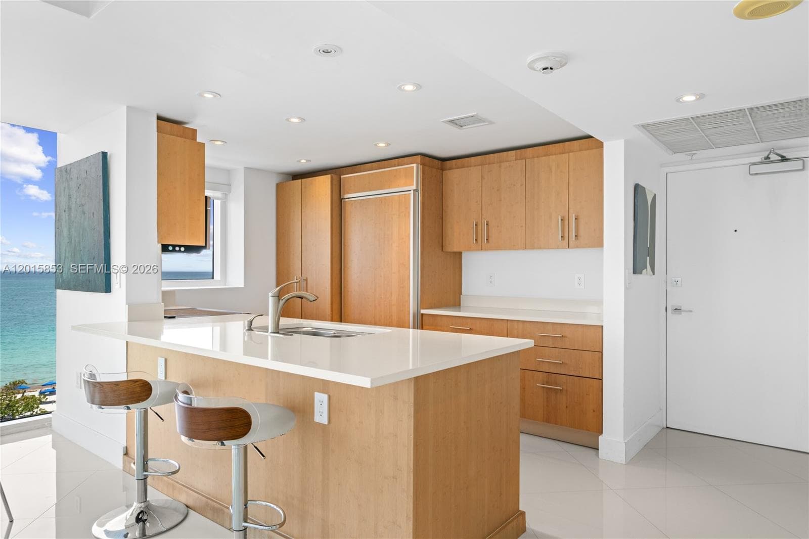 10275 Collins Ave 509 photo 8