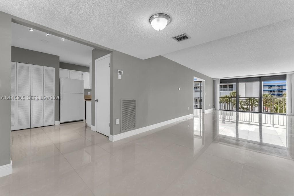 3100 48th St 318 photo 7