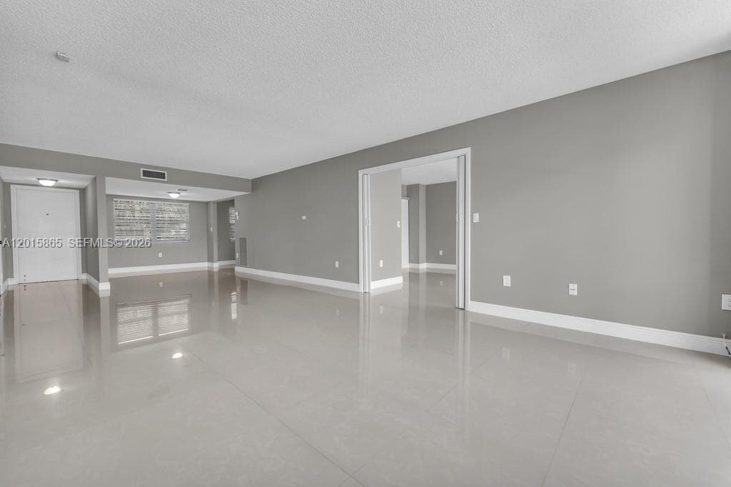 3100 48th St 318 photo 8