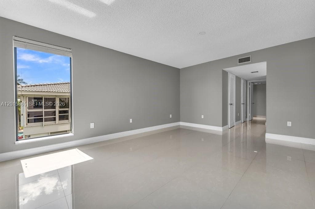 3100 48th St 318 photo 25