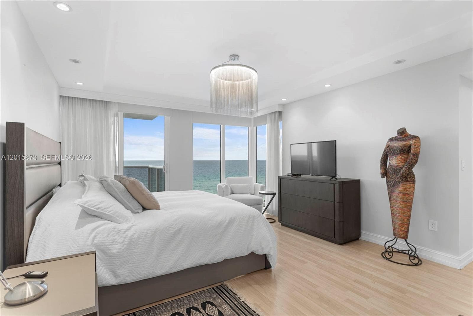19111 Collins Ave 604 photo 18