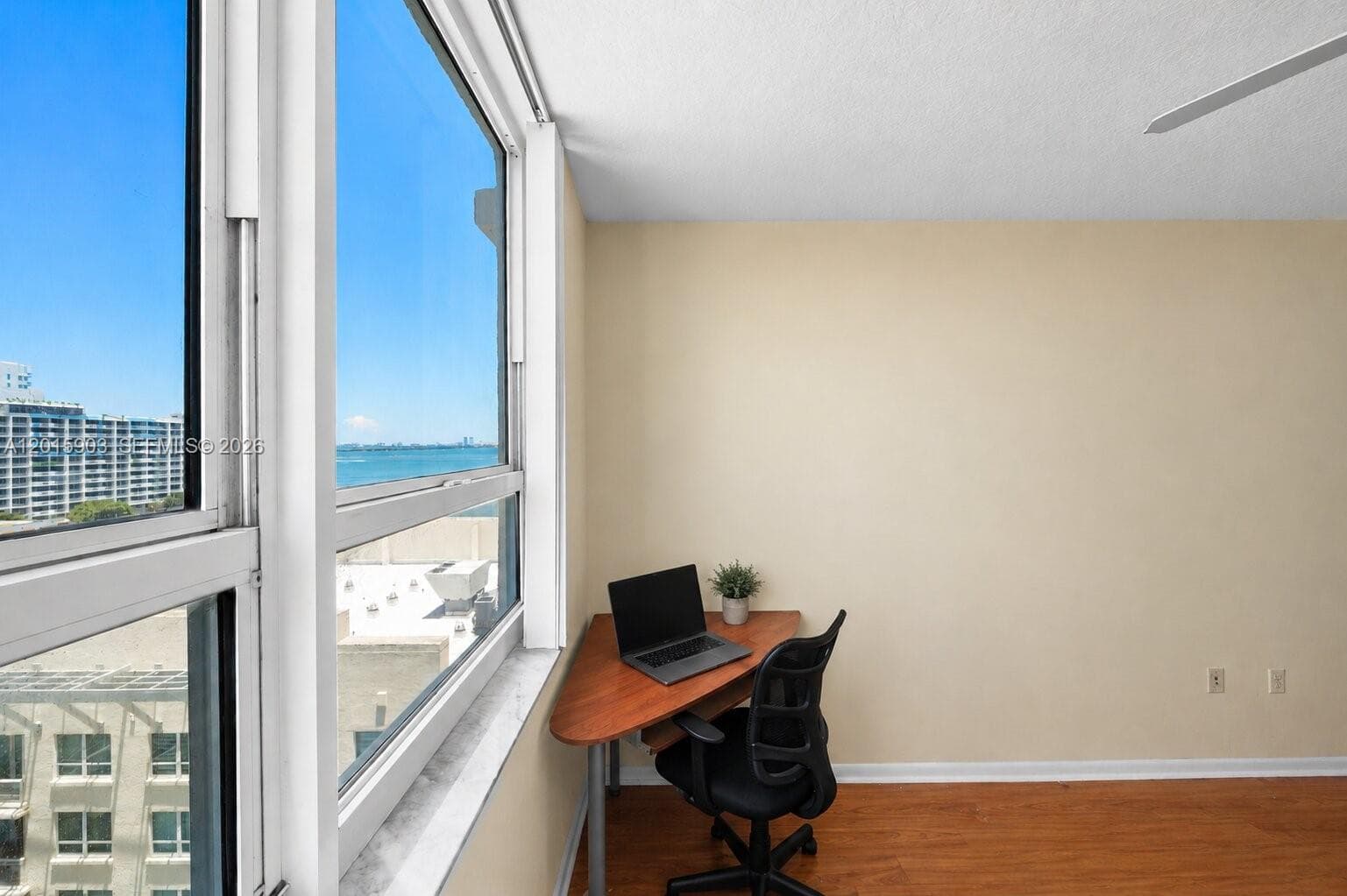 2000 N Bayshore Dr 1005 photo 15