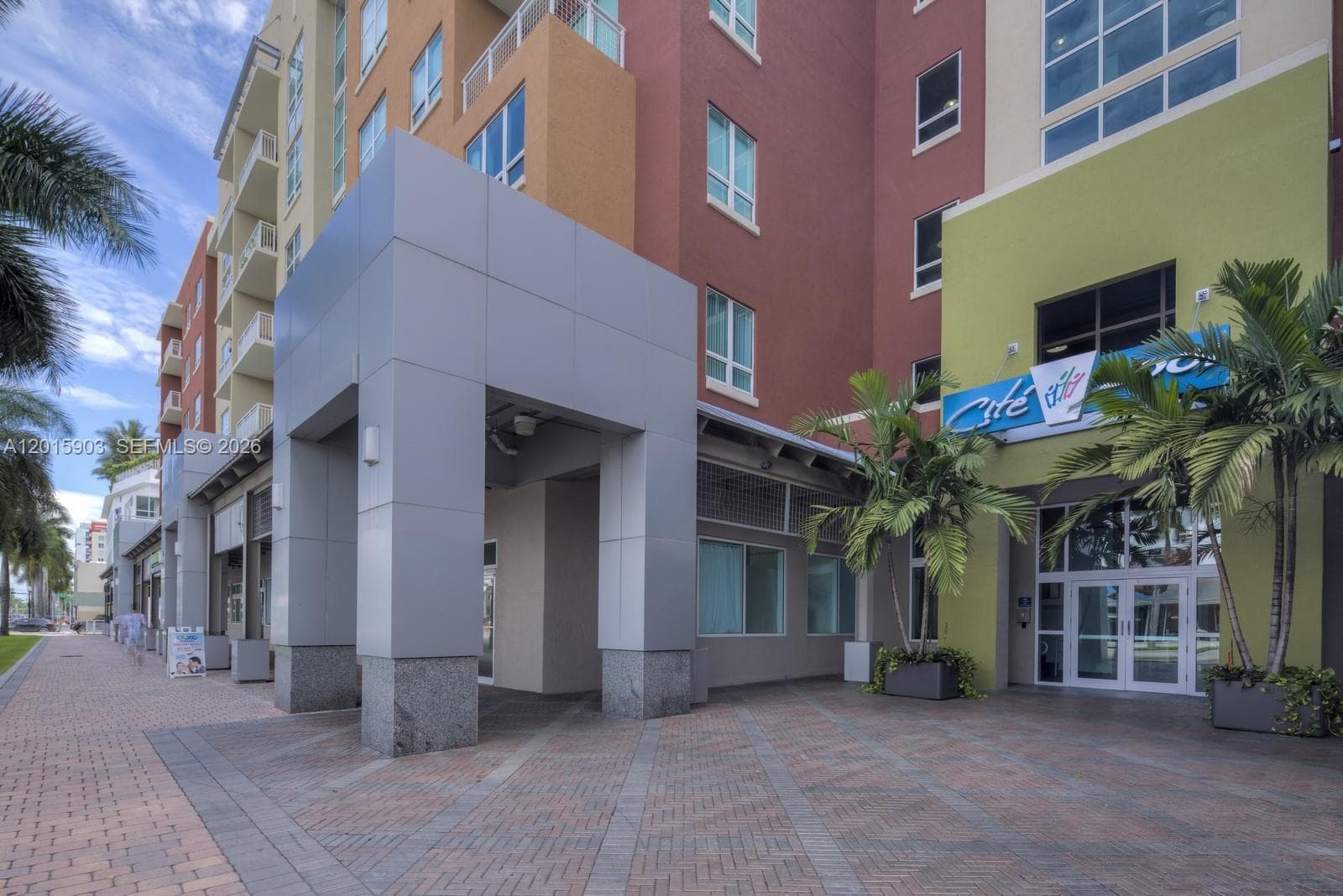 2000 N Bayshore Dr 1005 photo 21
