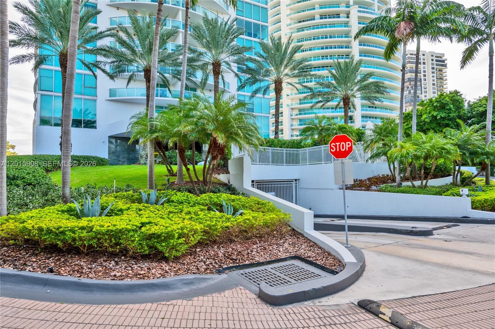 2101 Brickell Ave 2708 photo 1