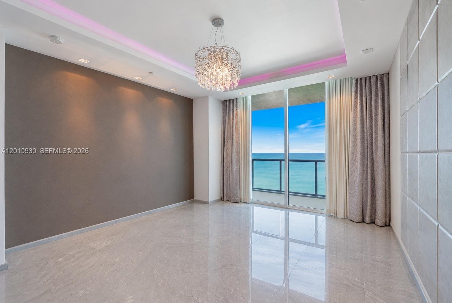 100 Pointe Dr 2506 photo 16