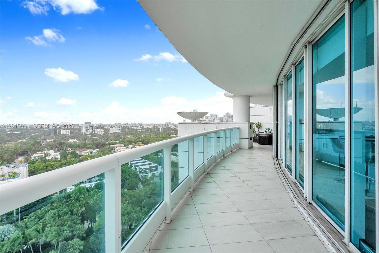 2127 Brickell Ave 2005 photo 13