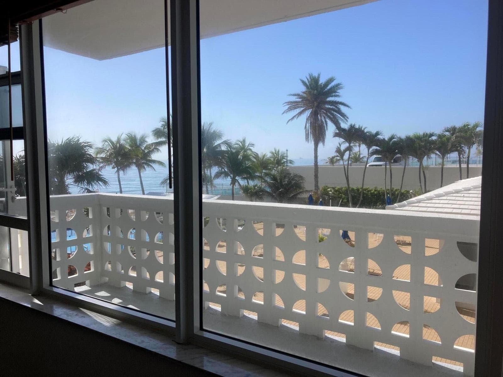 4010 Galt Ocean Drive Apt 206 photo 3