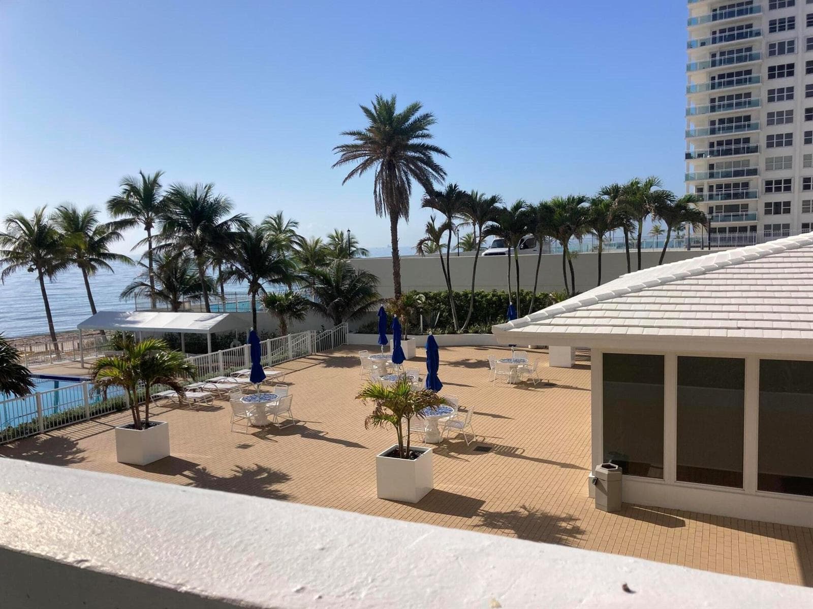 4010 Galt Ocean Drive Apt 206 photo 18
