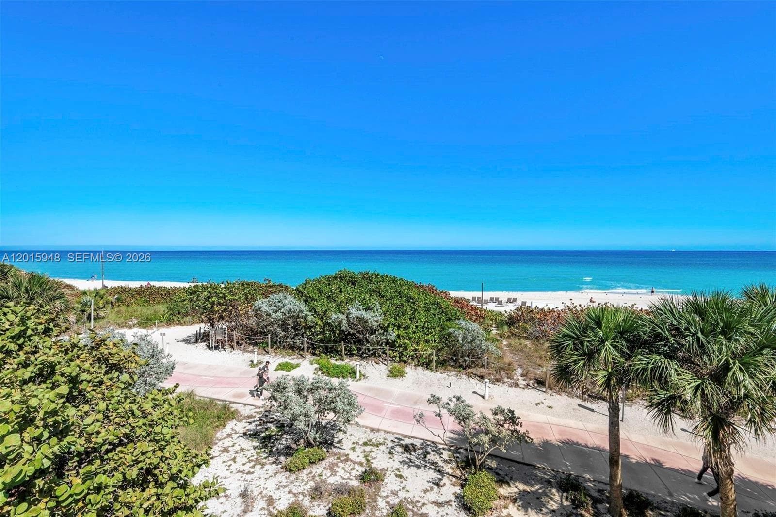 7135 Collins Ave 1214 photo 4