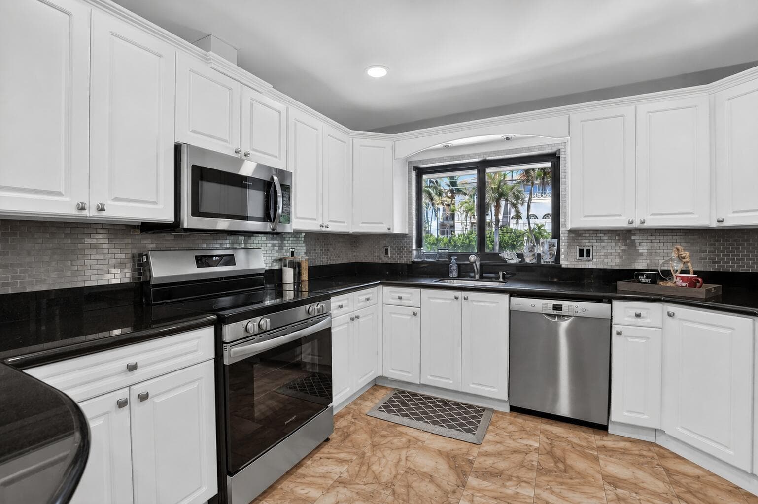 4310 S Ocean Boulevard B photo 2