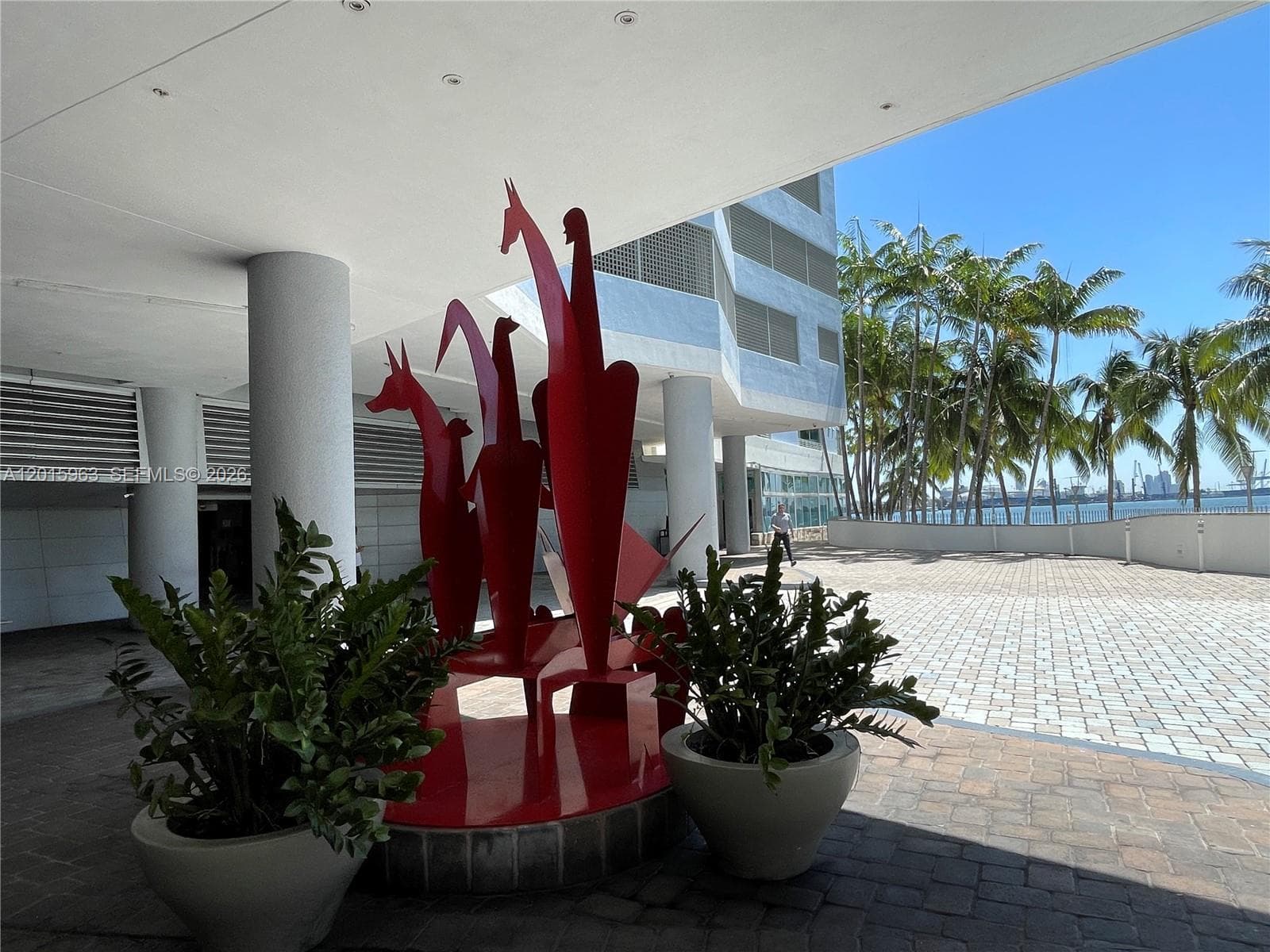335 S Biscayne Blvd 3603 photo 18