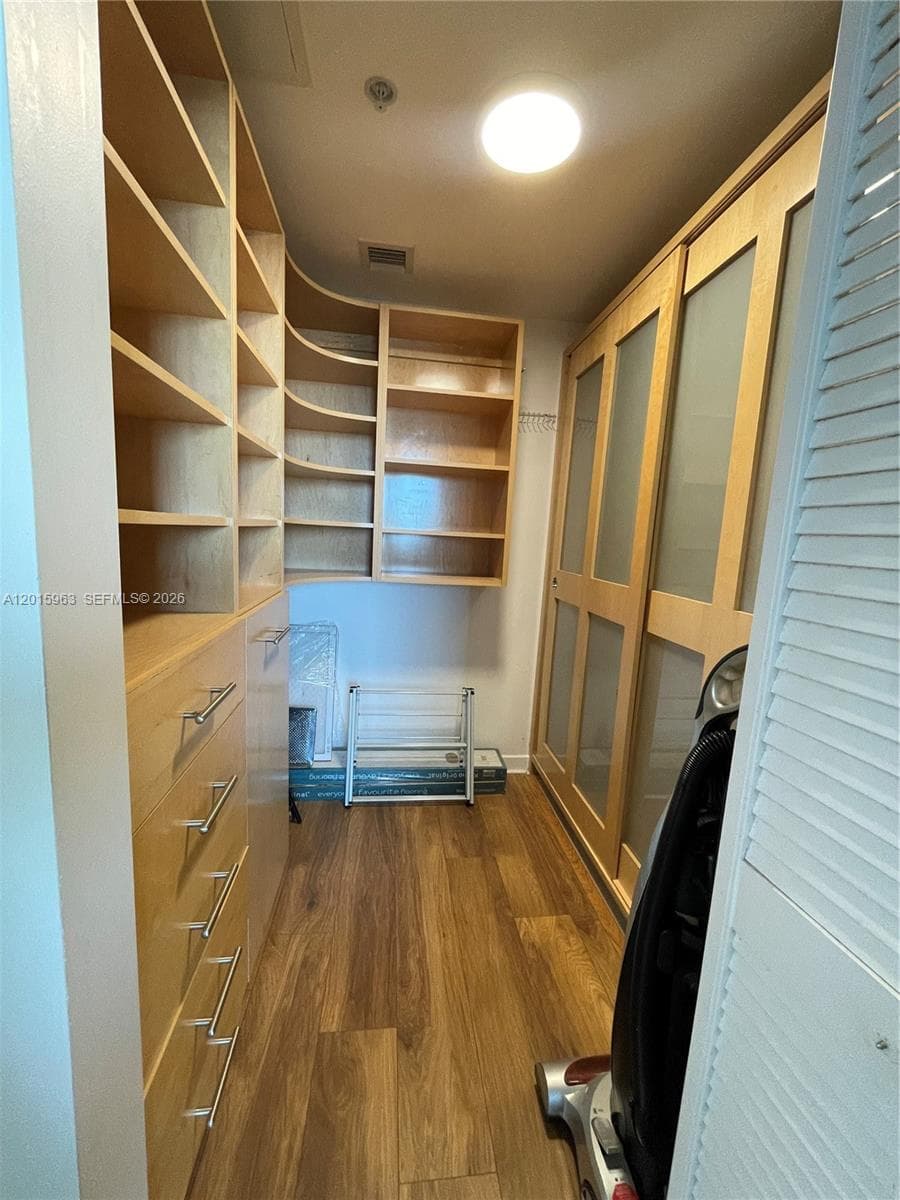 335 S Biscayne Blvd 3603 photo 8