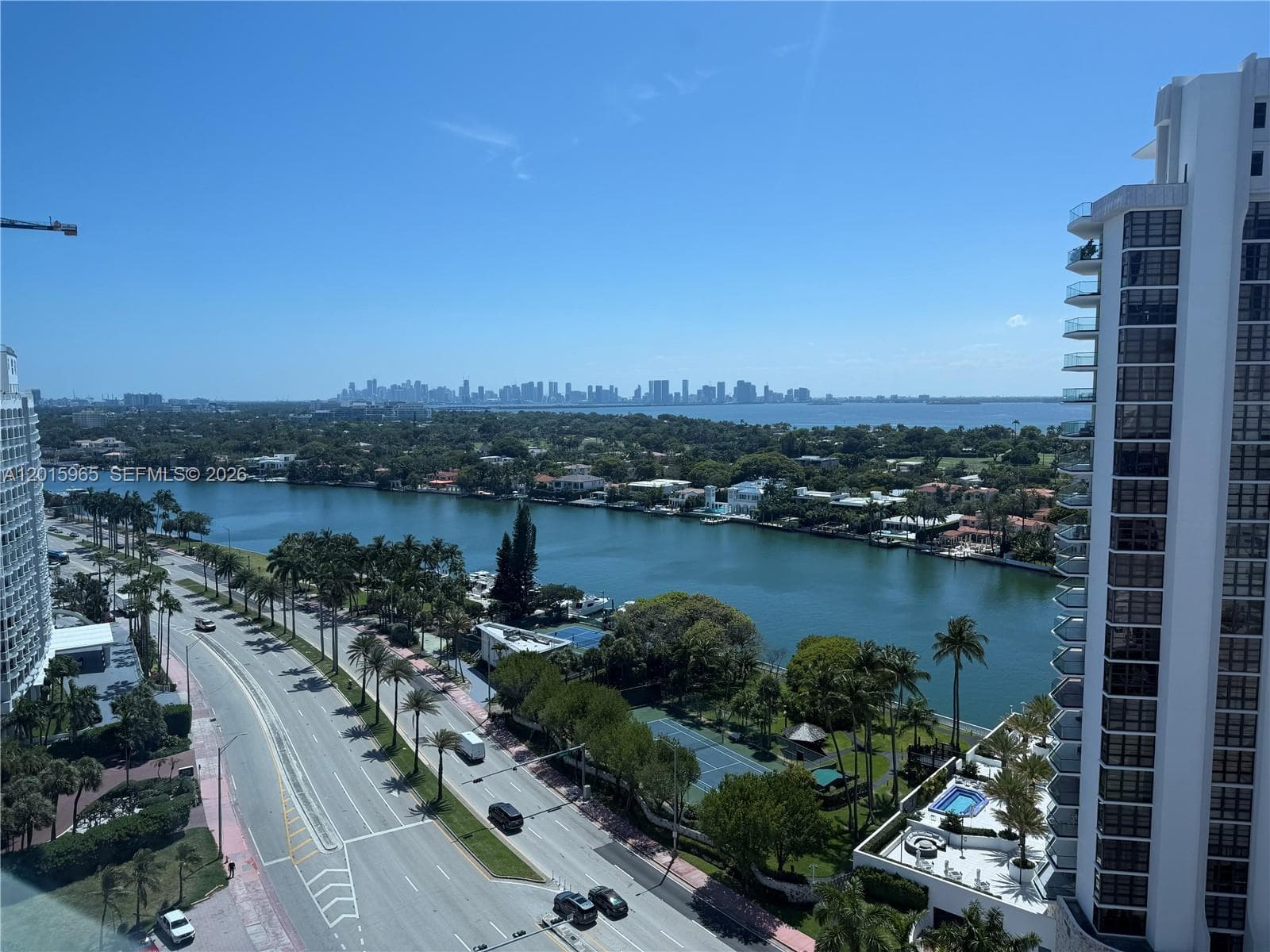 5445 Collins Ave 1606 photo 1