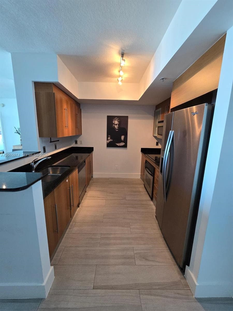 325 S Biscayne Blvd 3719 photo 5