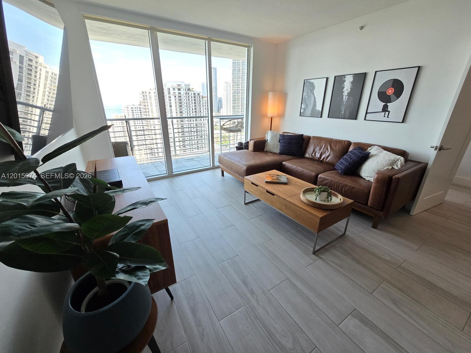 325 S Biscayne Blvd 3719 photo 19