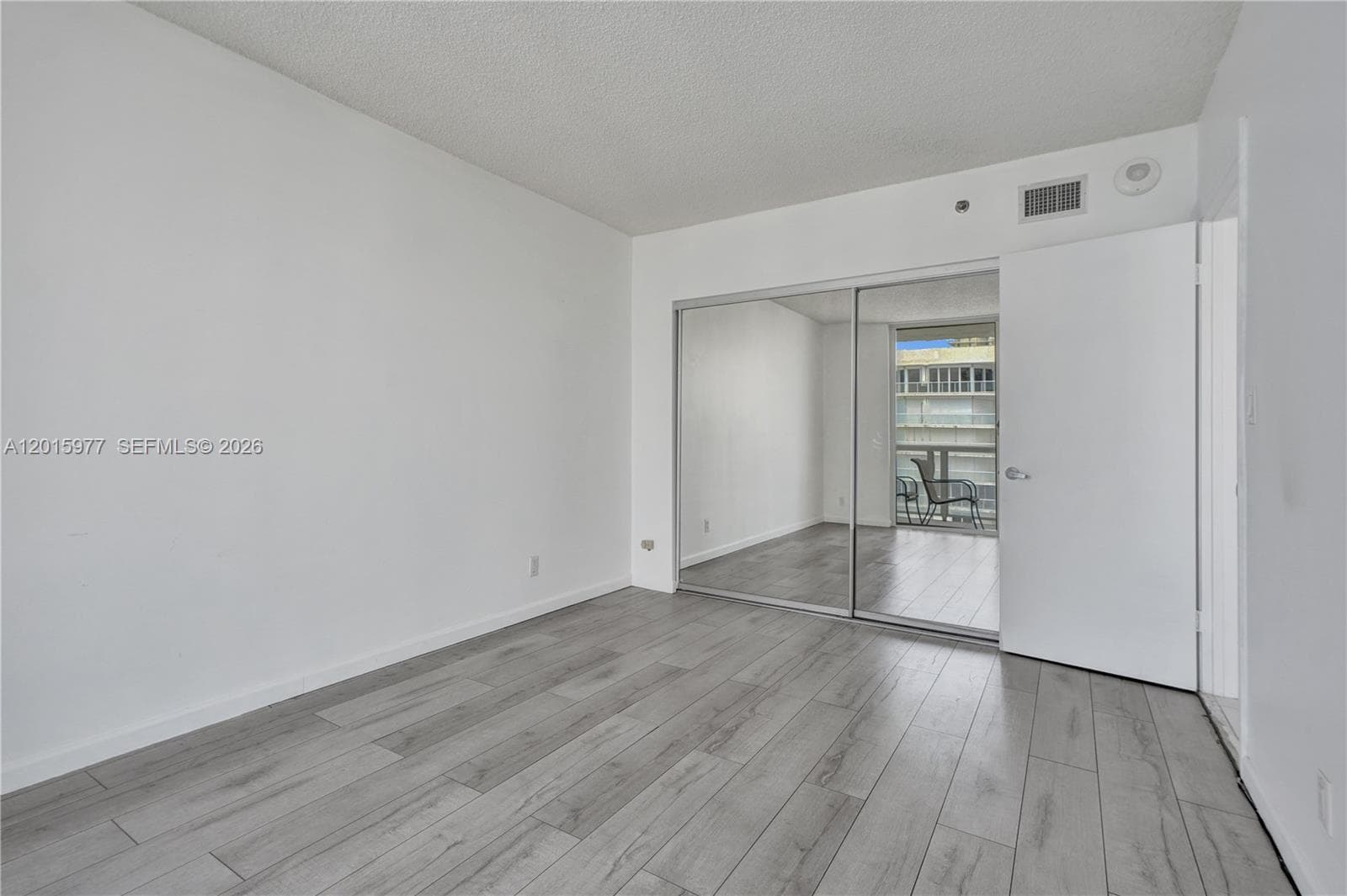 16425 Collins Ave 2715 photo 8