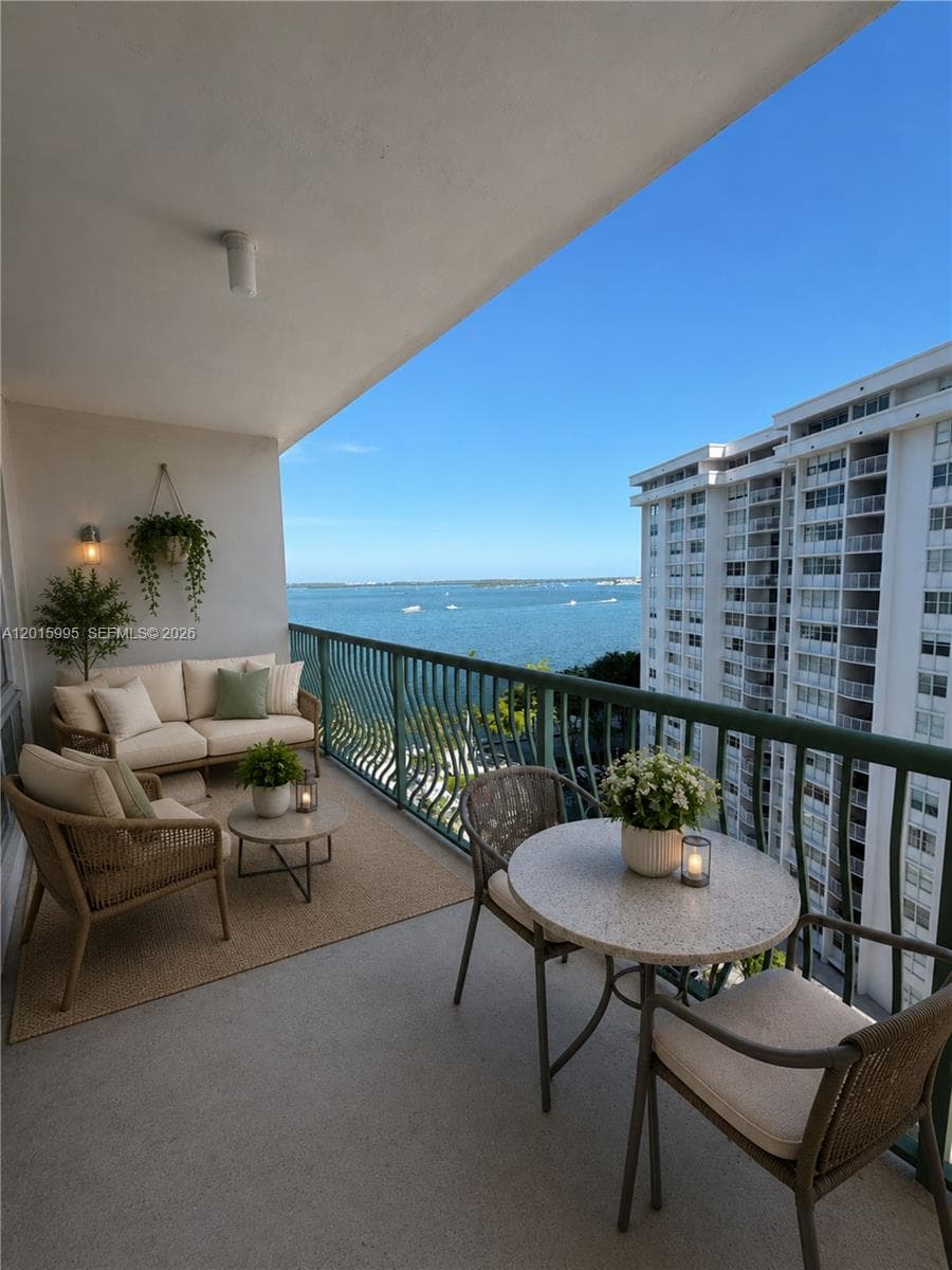 1408 Brickell Bay Dr 1104 photo 2