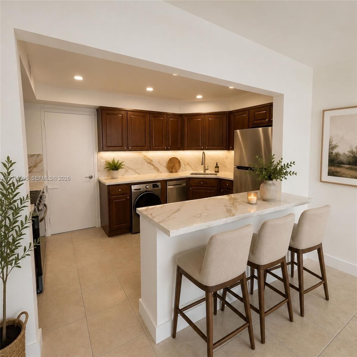 1408 Brickell Bay Dr 1104 photo 3