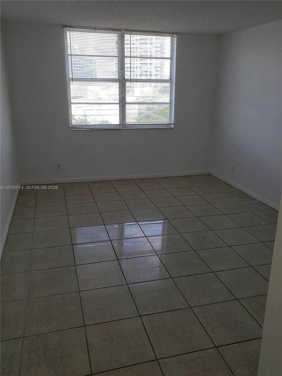 6770 Indian Creek Dr 7P photo 8