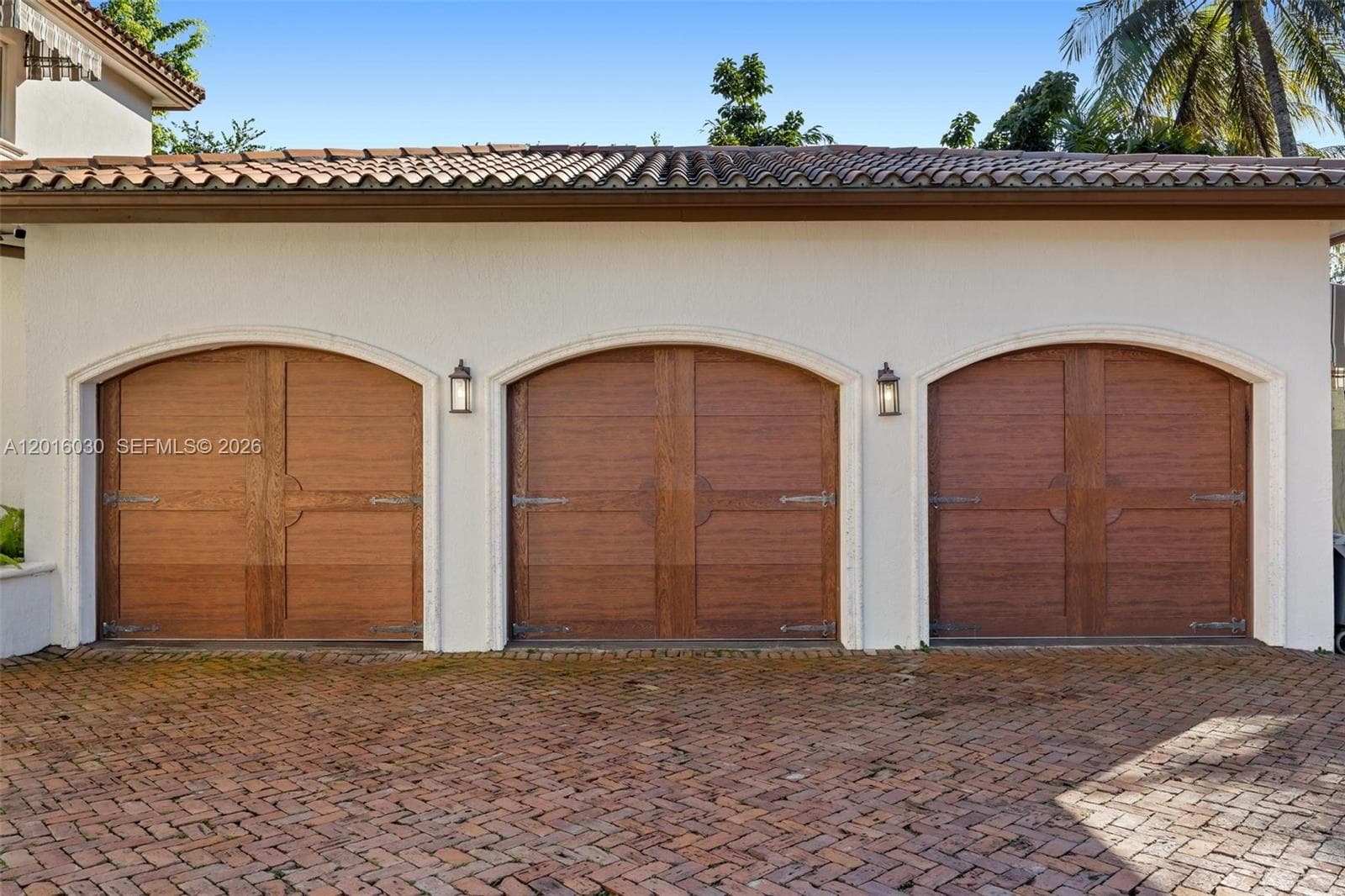 11011 Marin Street photo 8