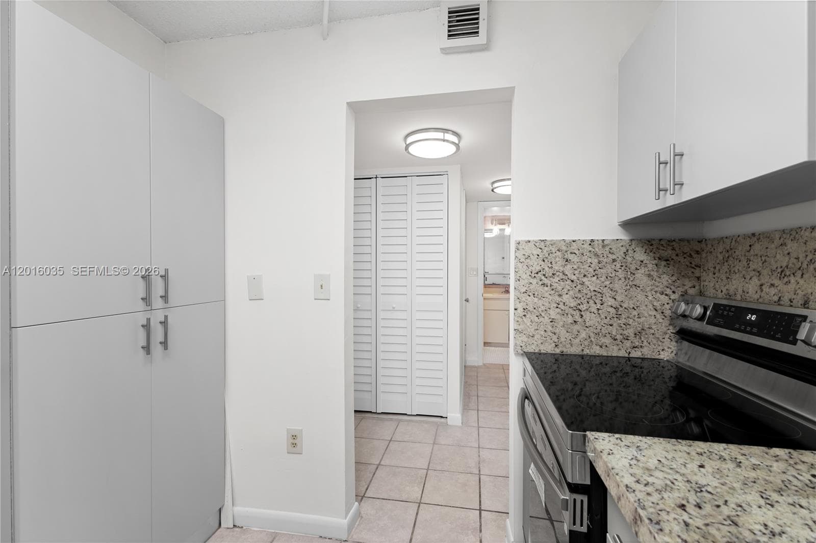 345 Ocean Dr 424 photo 14