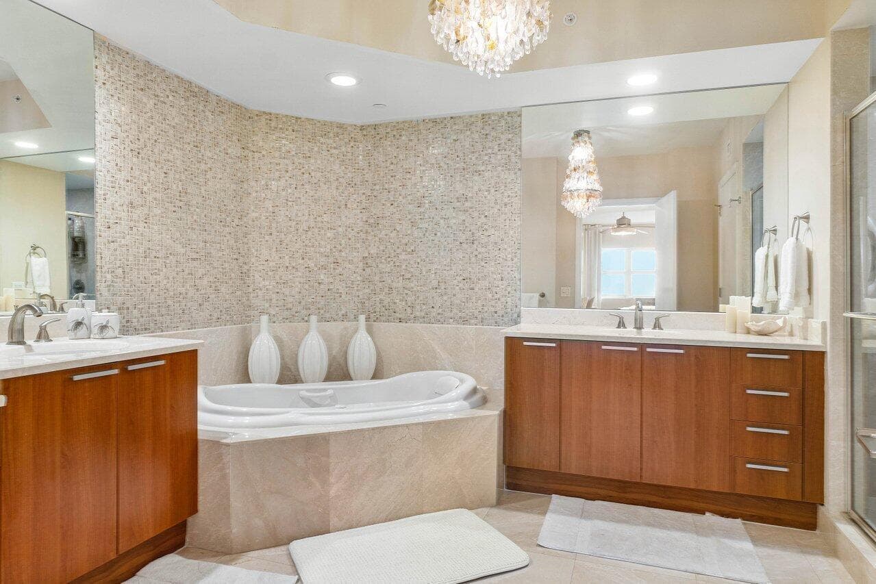 2650 Lake Shore Drive 206 photo 20