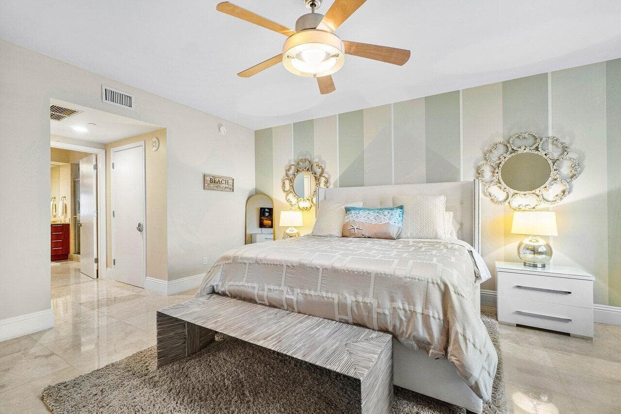 2650 Lake Shore Drive 206 photo 19