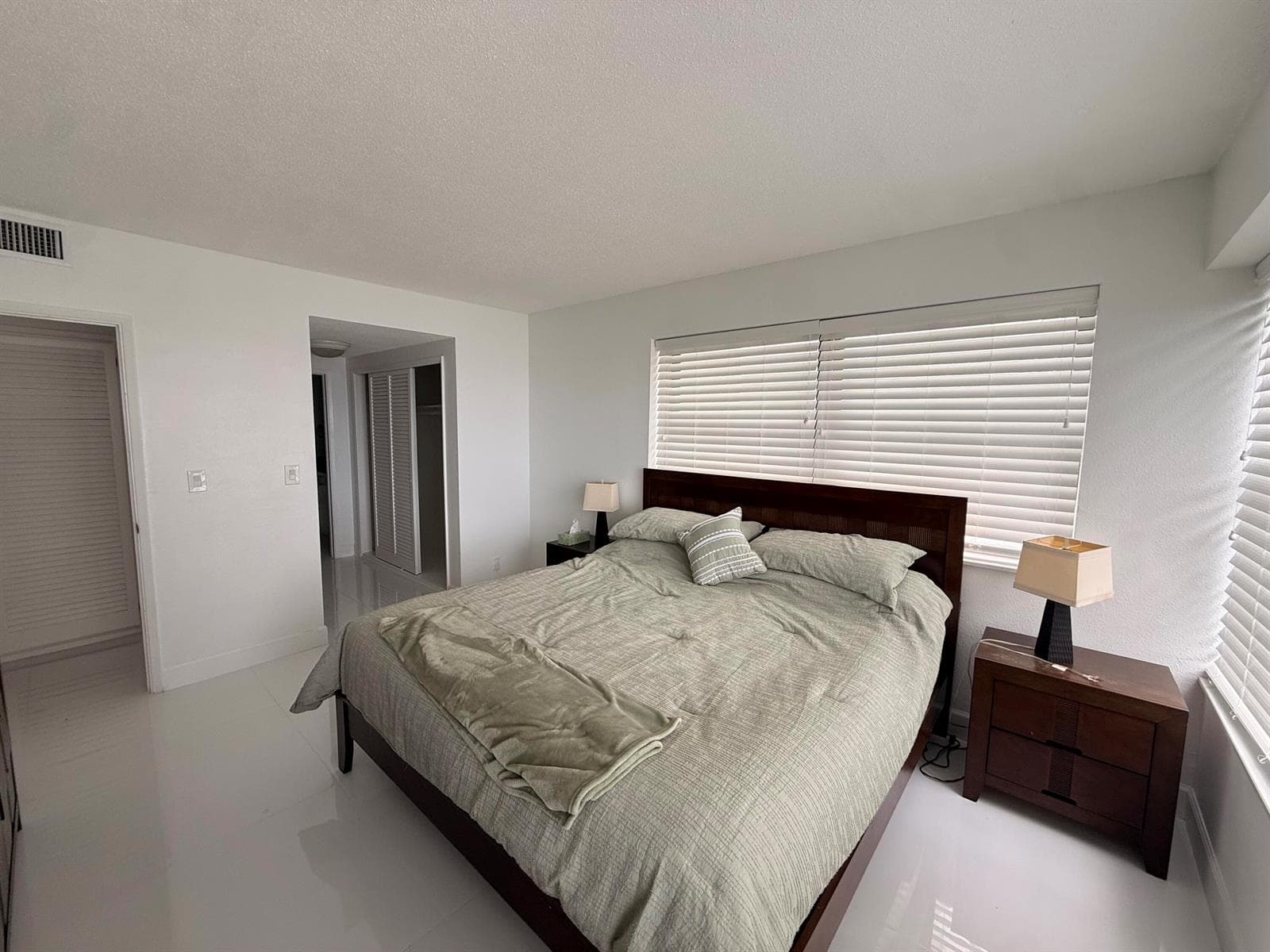 3800 Galt Ocean Drive 601 photo 22