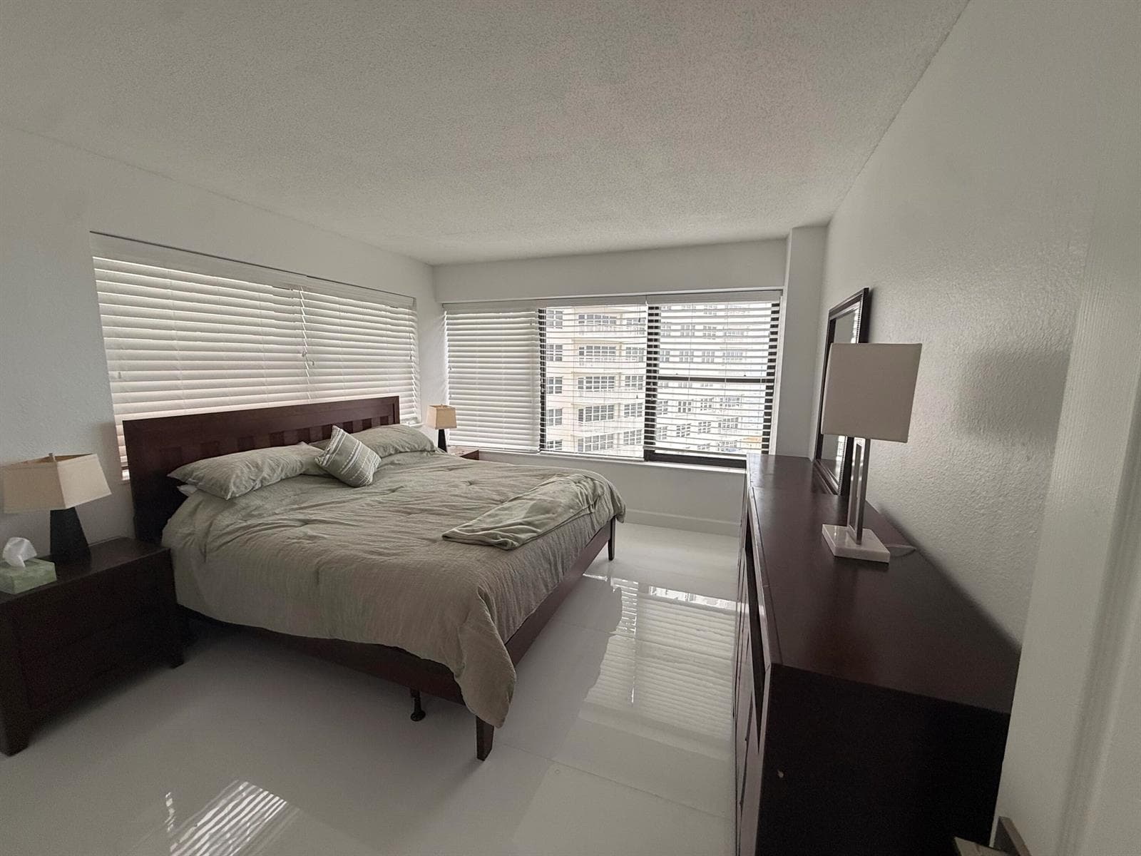 3800 Galt Ocean Drive 601 photo 21