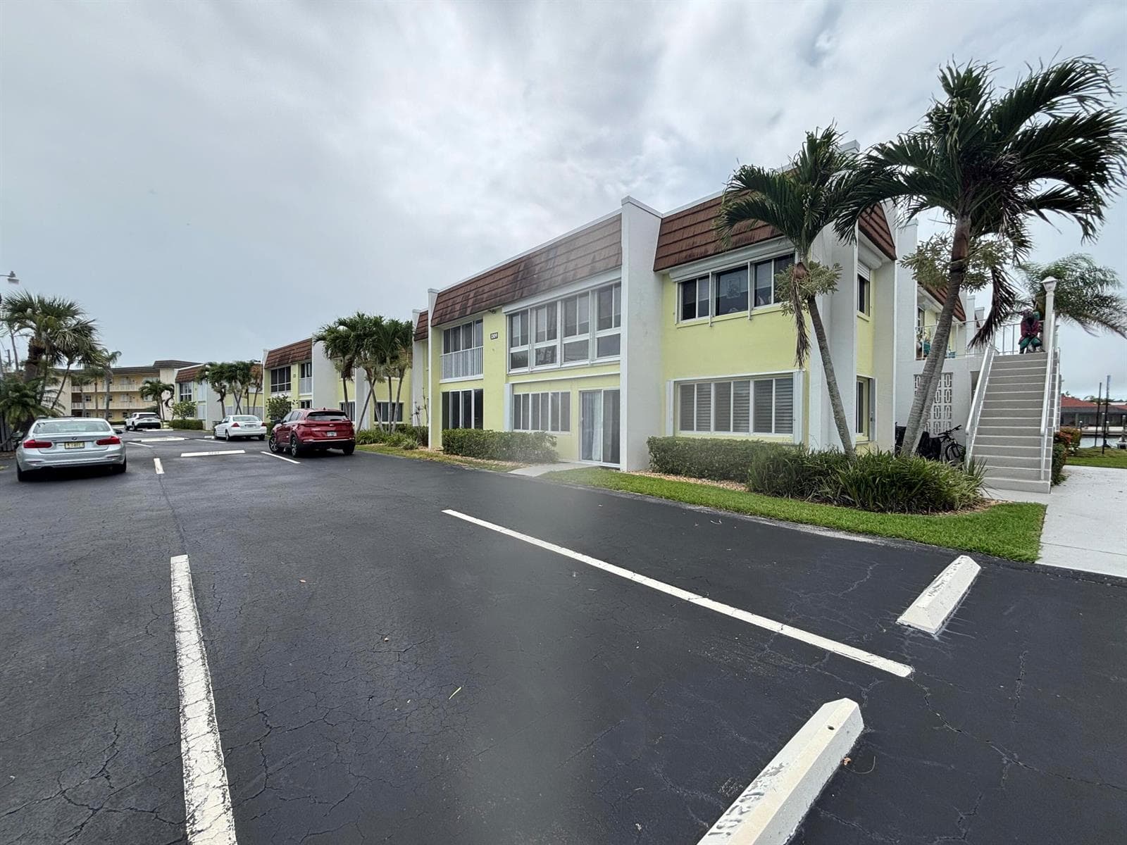 1309 Bayshore Drive 104 photo 2