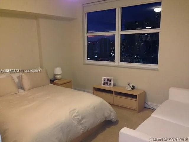 31 5th St 2305 photo 2