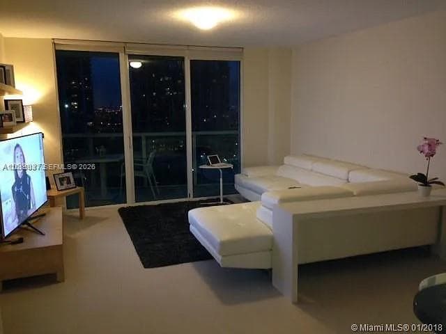 31 5th St 2305 photo 3