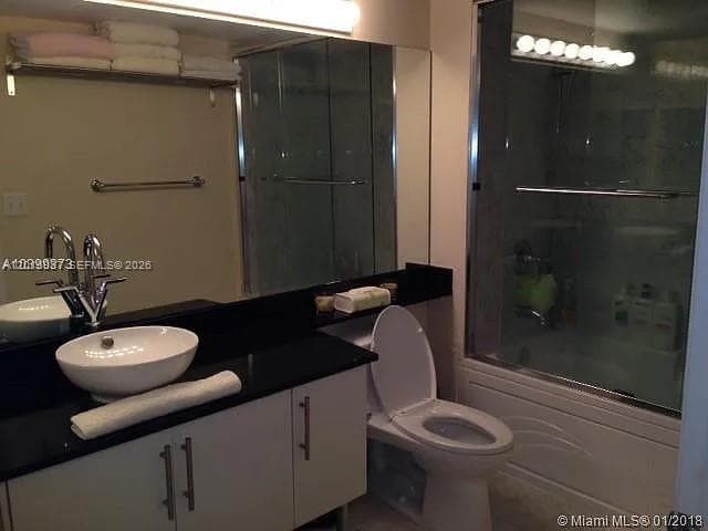 31 5th St 2305 photo 8