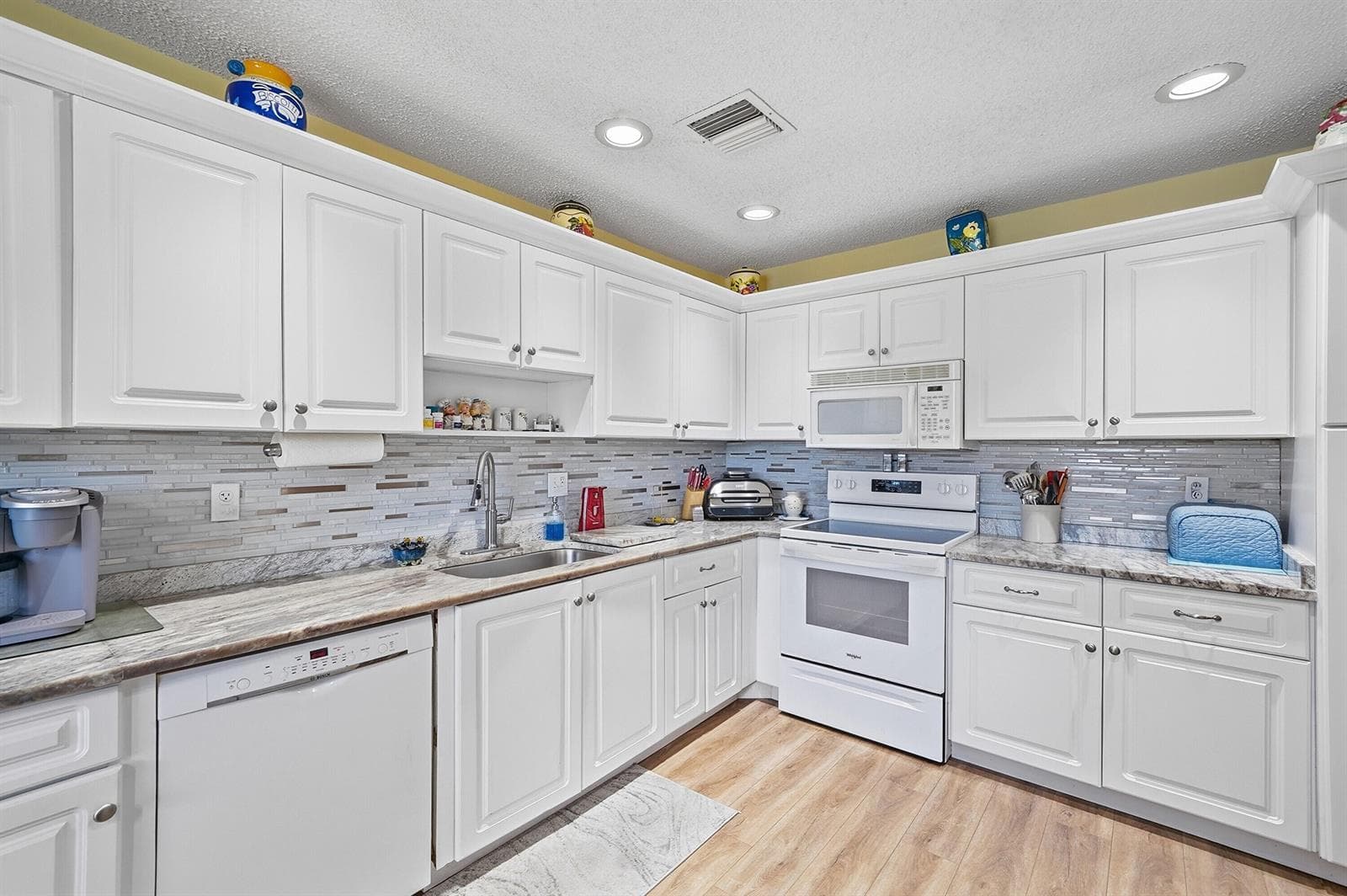 1840 NW 13th Street 102 photo 18