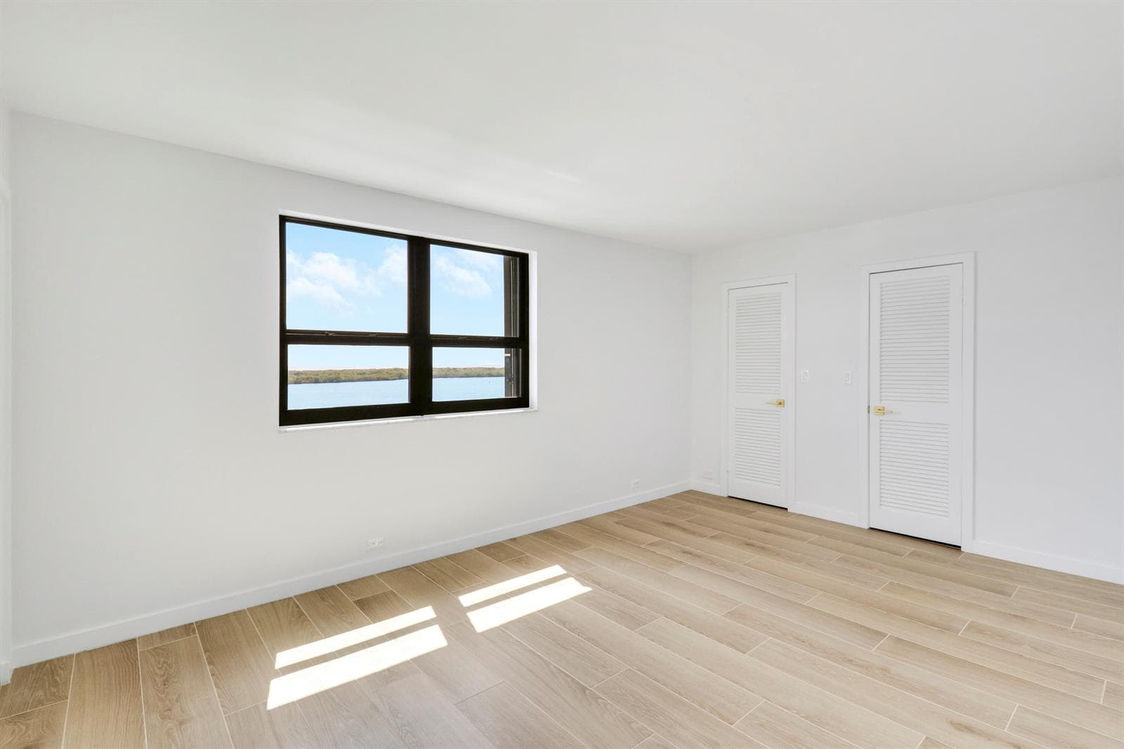 1200 Marine Way 903 photo 19