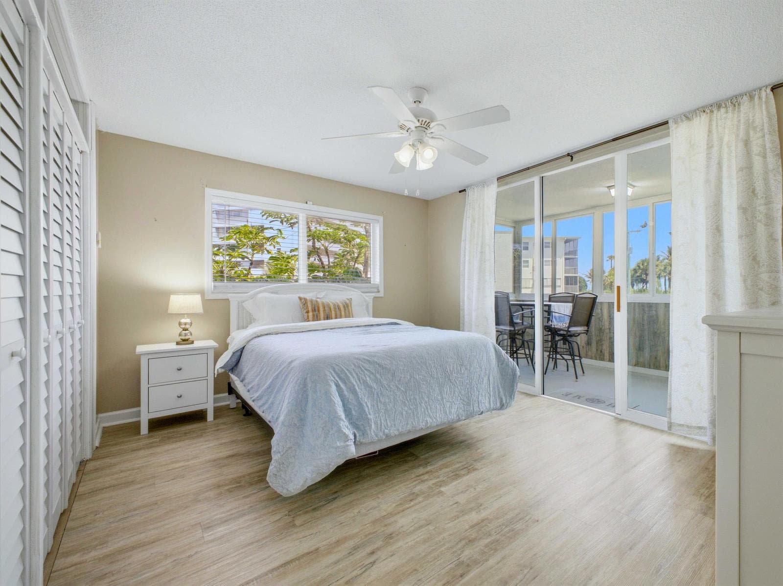 3600 N Ocean Drive 210 photo 9