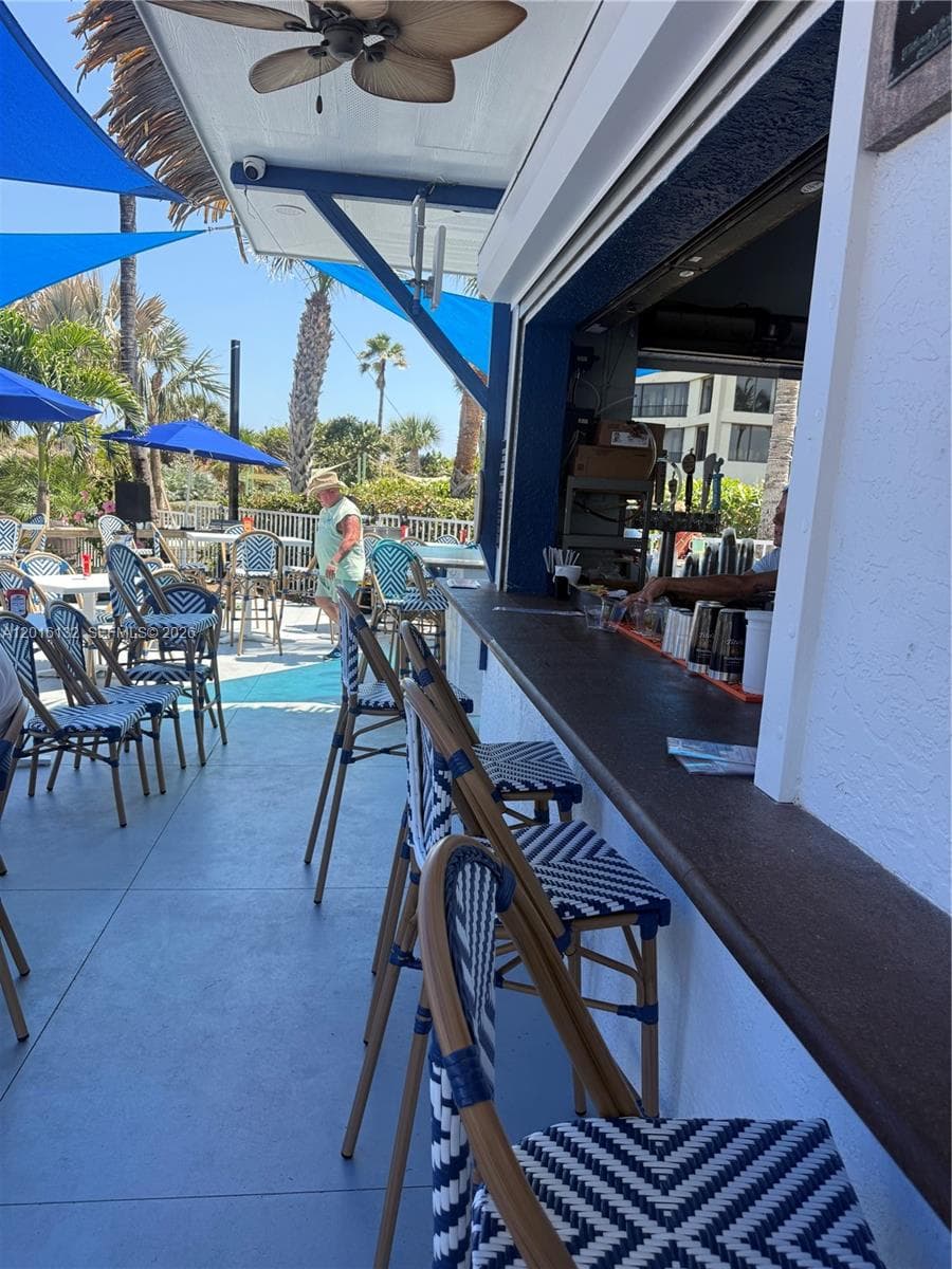 2400 S Ocean Dr V523 photo 6