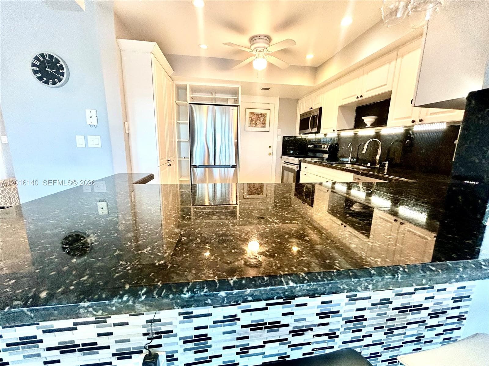 200 DIPLOMAT PARKWAY 721 photo 4