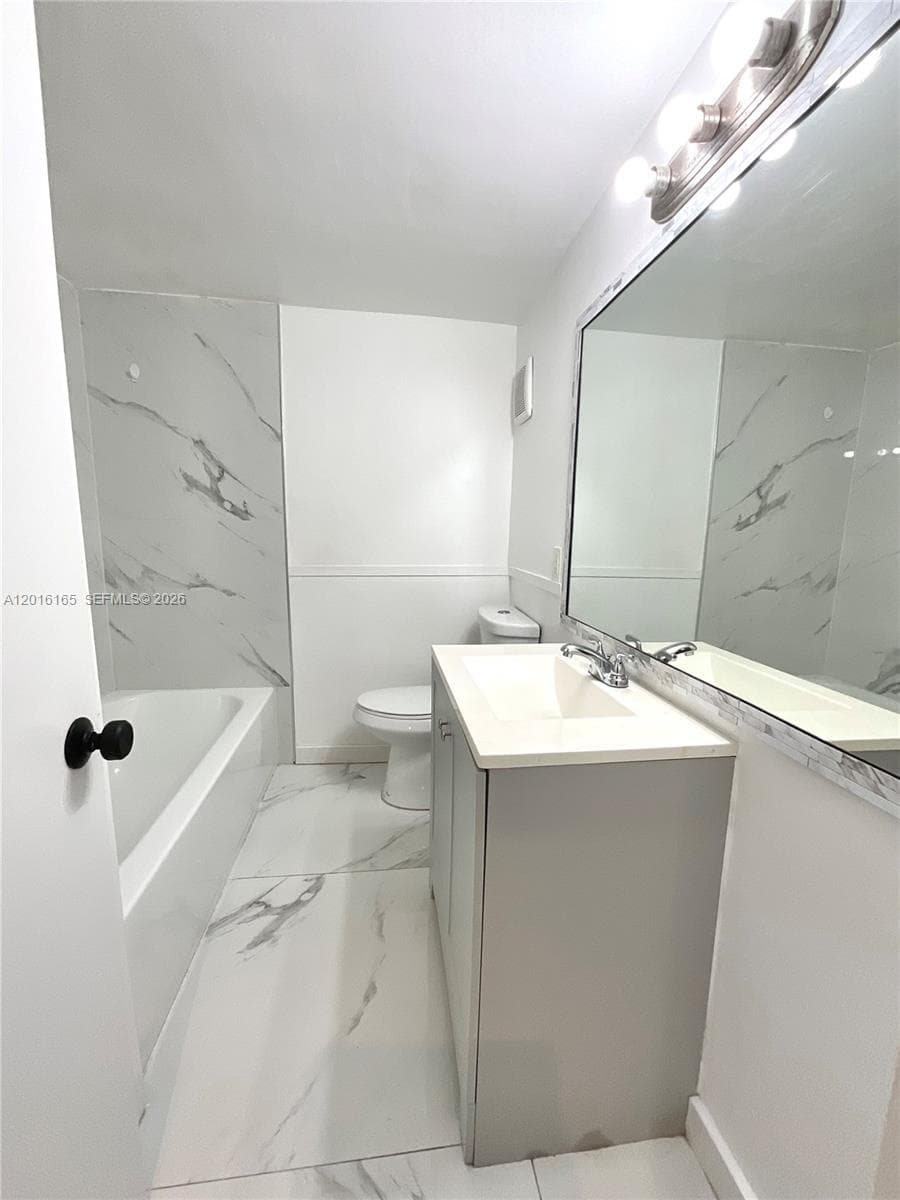 3522 166th St 7 photo 6