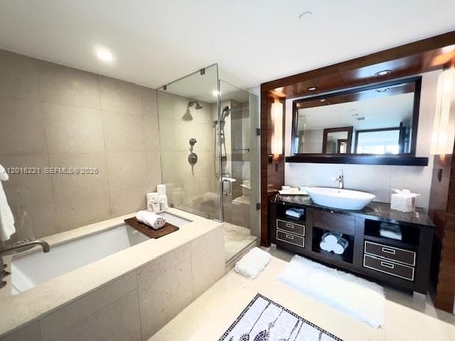 6801 Collins Ave 718 photo 20