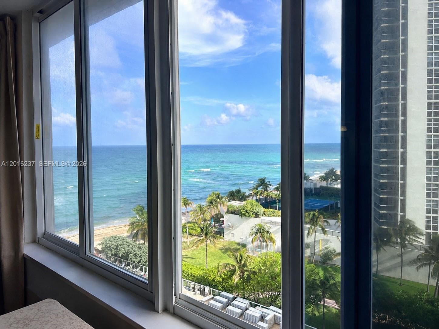 19201 Collins Ave 707 photo 6