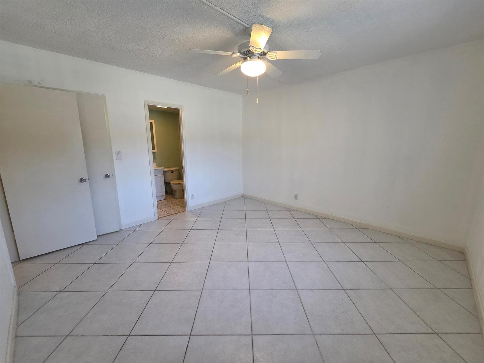 600 Pine Drive 103 photo 14
