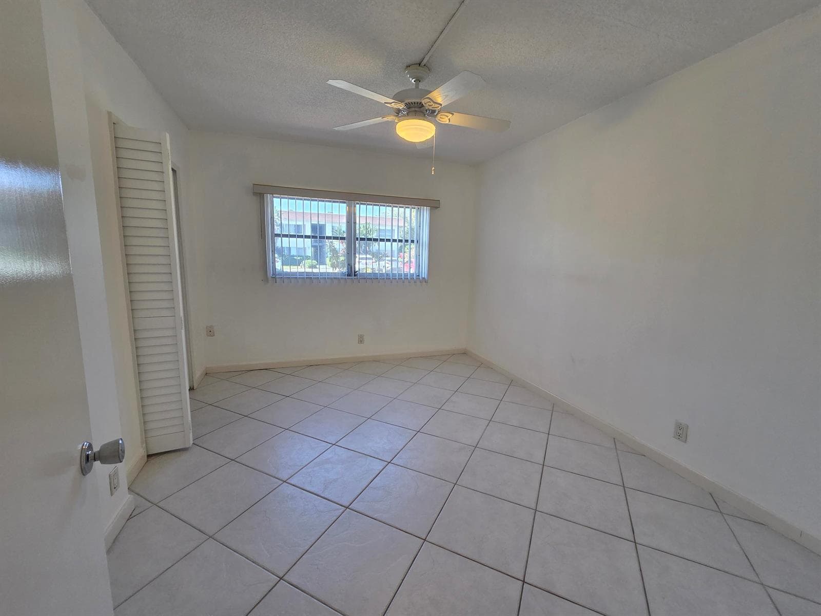 600 Pine Drive 103 photo 11