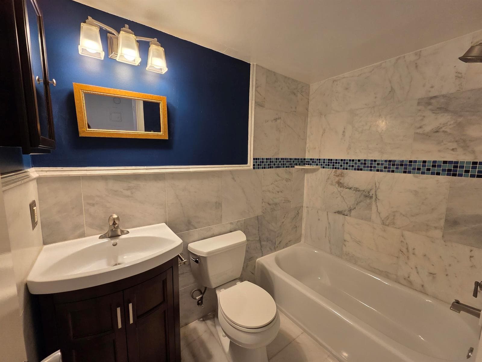 600 Pine Drive 103 photo 8