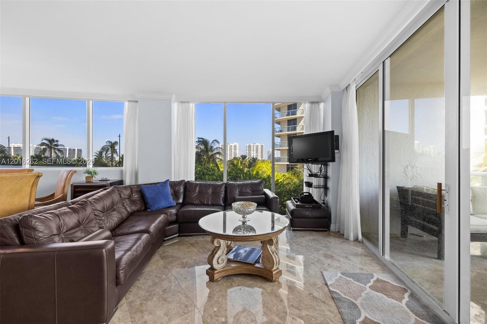 18671 Collins Ave 404 photo 17