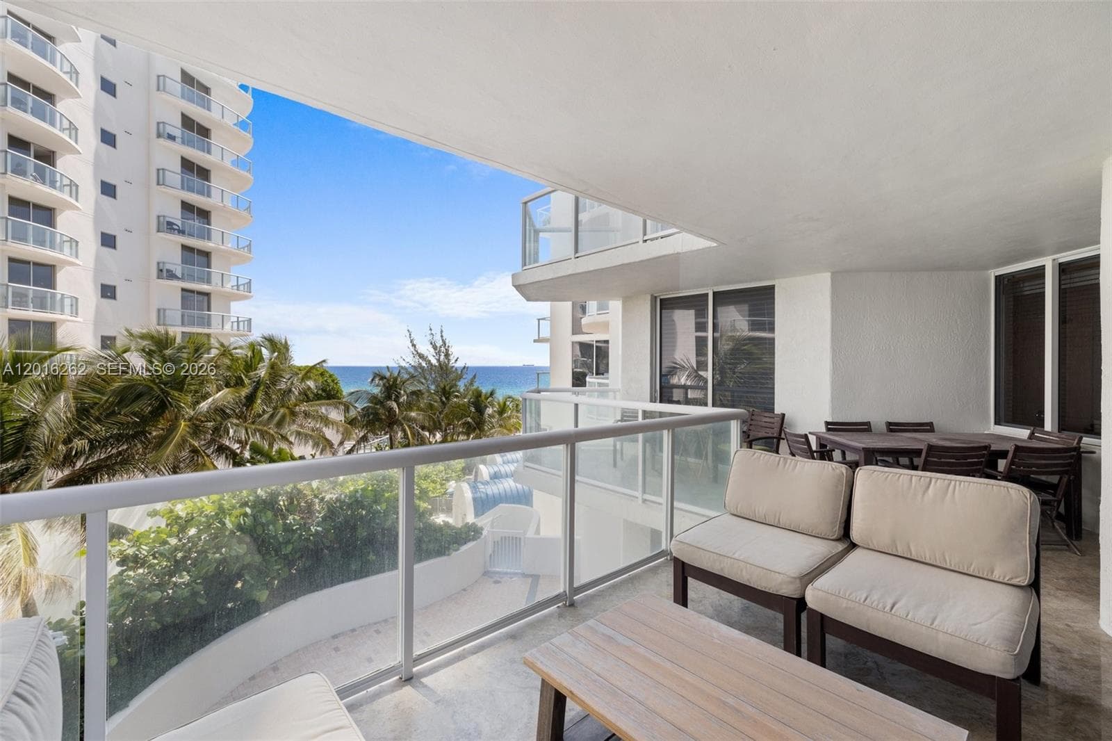 18671 Collins Ave 404 photo 4