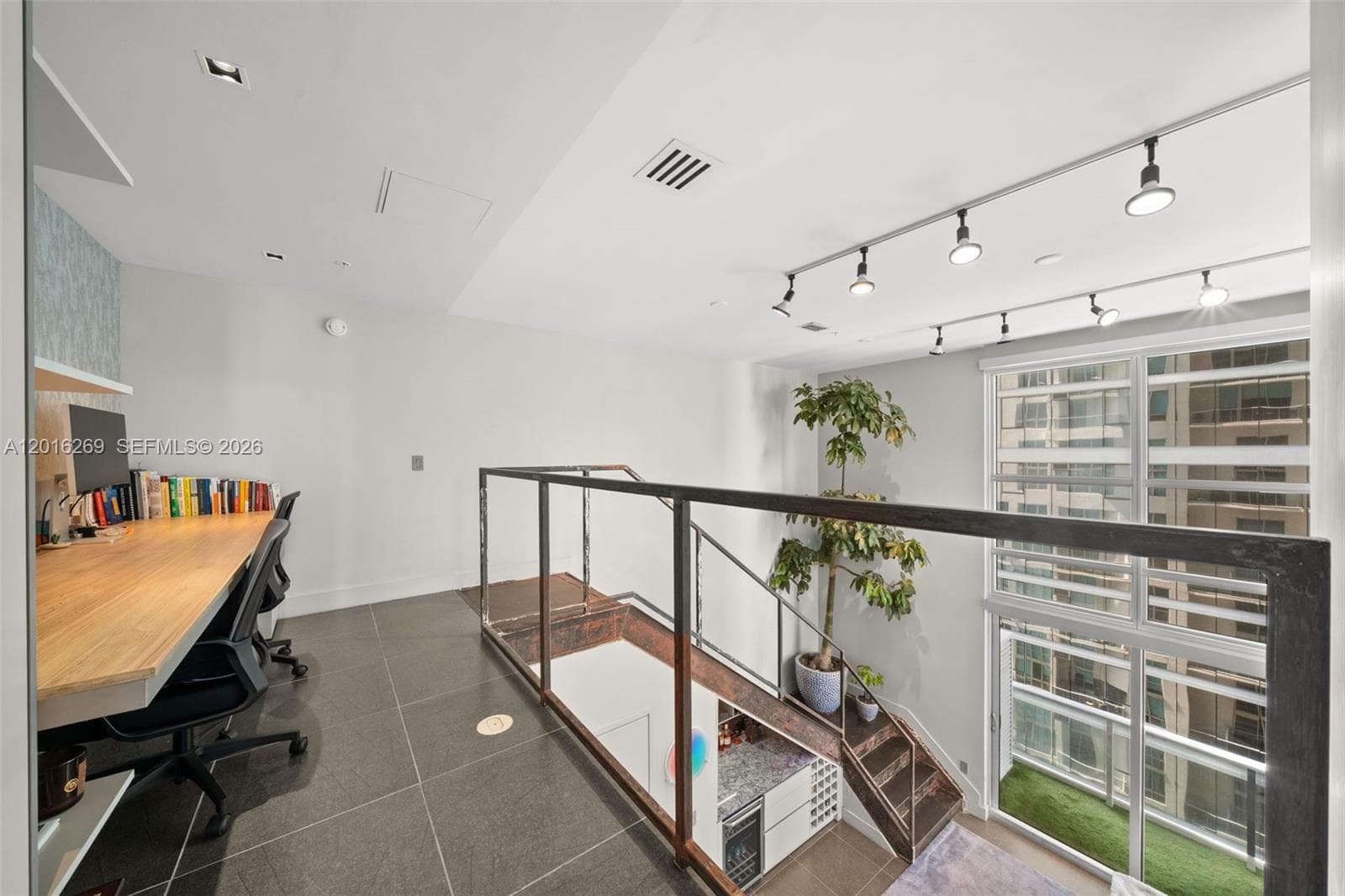 300 Biscayne Blvd L-L02 photo 16