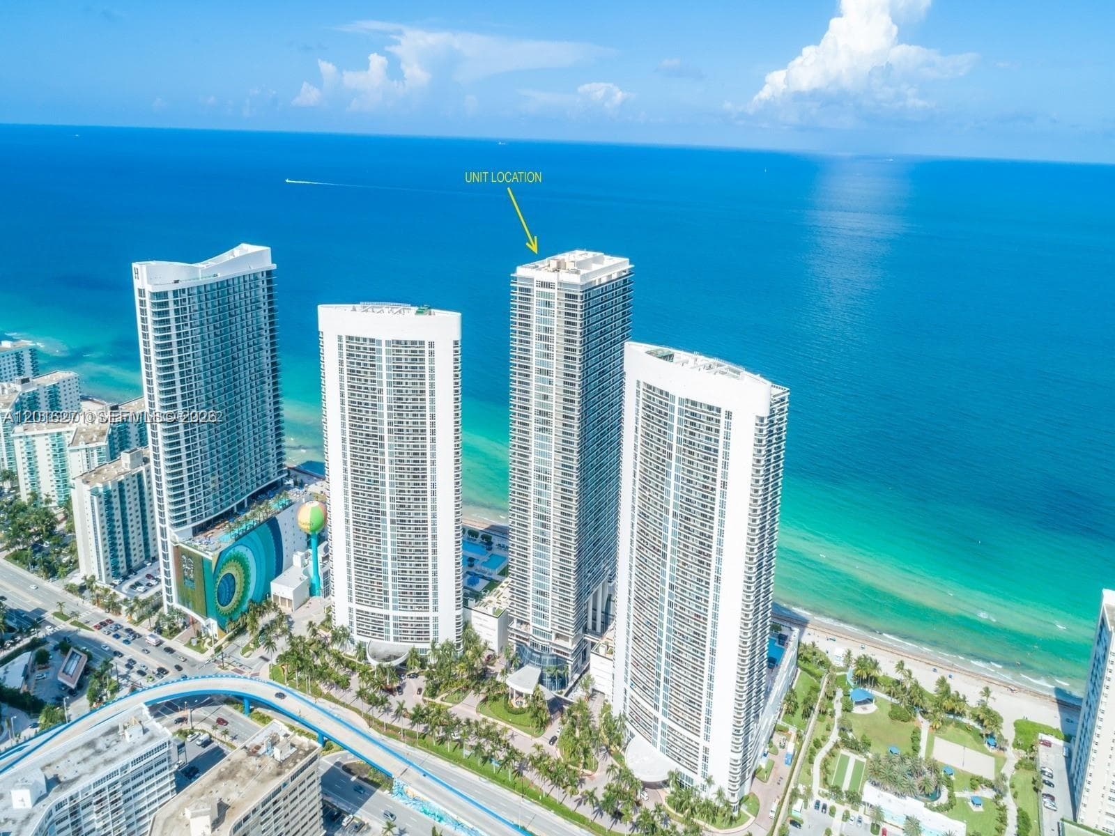 1830 Ocean Dr 4903 photo 2