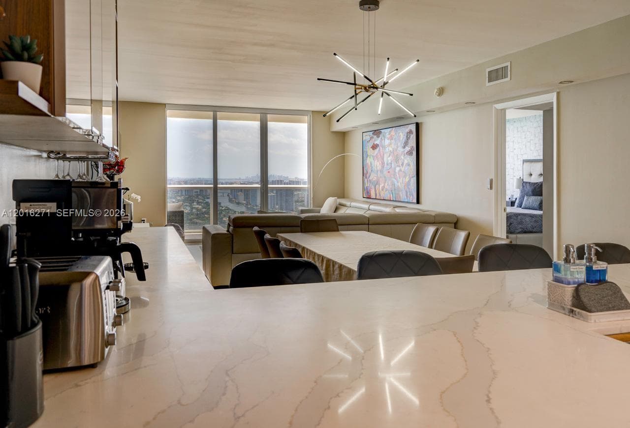 1830 Ocean Dr 4903 photo 13